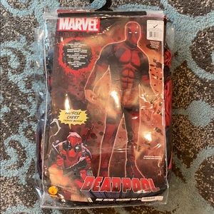 HALLOWEEN! Men’s Deadpool costume XL